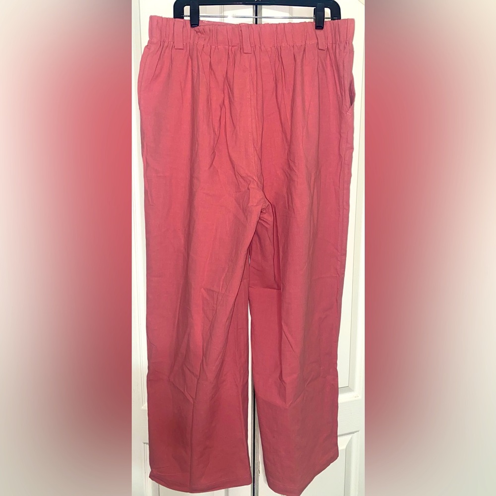 Stylish Pink Wide-Leg Pants